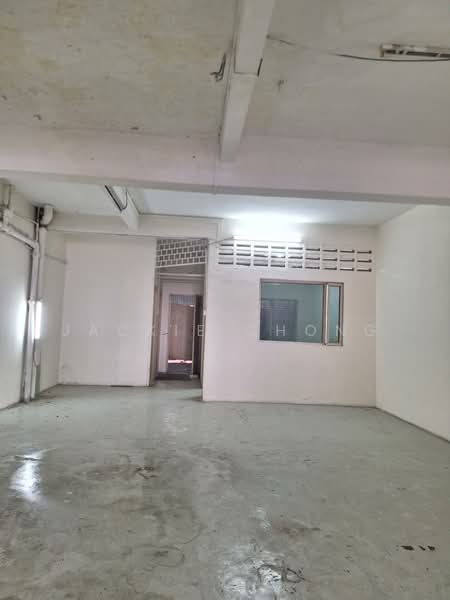 Kedai untuk Dijual di Kuchai Lama (Kuala Lumpur) - Jackie Chong - Interior - PropertyGuru.com.my