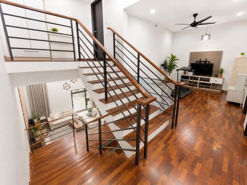 Rumah Teres 2.5 Tingkat untuk Dijual di TTDI Grove (Kajang) - Aizuddin Ali - Living Room - PropertyGuru.com.my