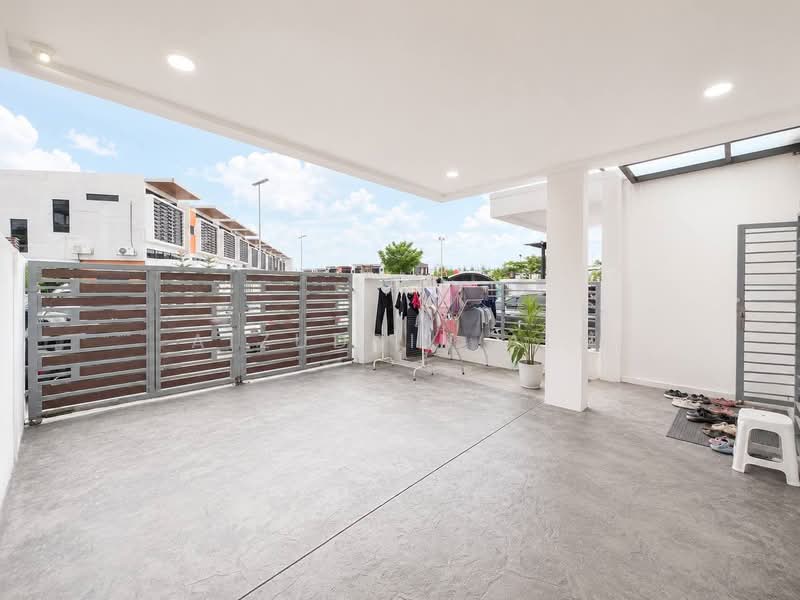 Rumah Teres 2.5 Tingkat untuk Dijual di TTDI Grove (Kajang) - Aizuddin Ali - Exterior - PropertyGuru.com.my