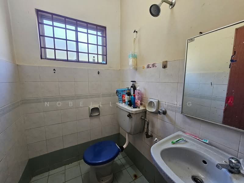 Rumah Teres 2 Tingkat untuk Dijual di Putra Heights (Subang Jaya) - Nobeille Chung - Bathroom - PropertyGuru.com.my