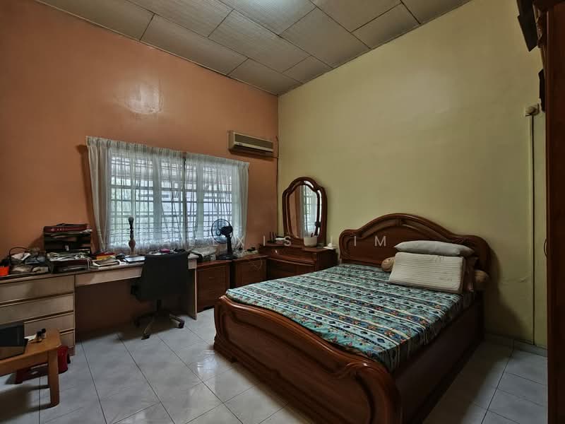 Bungalow for Sale in Taman Gembira (Klang) - Alexis Lim - Bedroom - PropertyGuru.com.my
