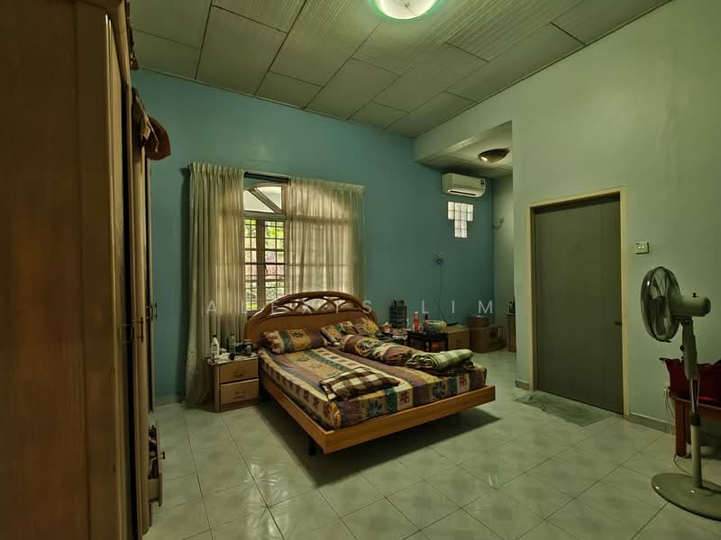 Bungalow for Sale in Taman Gembira (Klang) - Alexis Lim - Bedroom - PropertyGuru.com.my