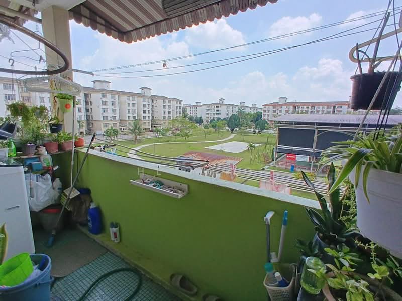 Condominium for Rent at Subang Perdana Goodyear Court 7 - HL Tang - Balcony - PropertyGuru.com.my