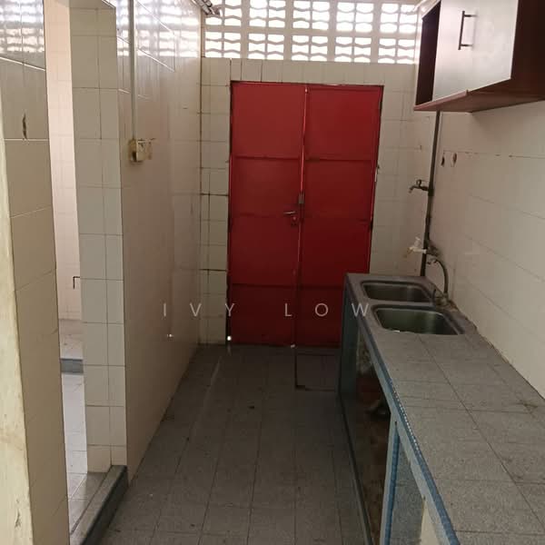 Rumah Teres 1 Tingkat untuk Dijual di Taman Aman (Senai) - Ivy Low - Kitchen - PropertyGuru.com.my