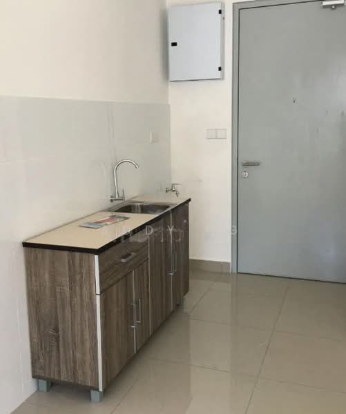 Servis Apartment untuk Disewa di Paramount Utropolis - Addy Ng - Kitchen - PropertyGuru.com.my