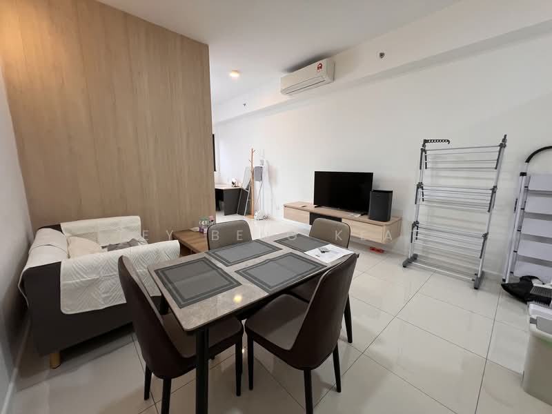 Kondominium untuk Disewa di Chambers - Tey Beng Keat - Living Room - PropertyGuru.com.my