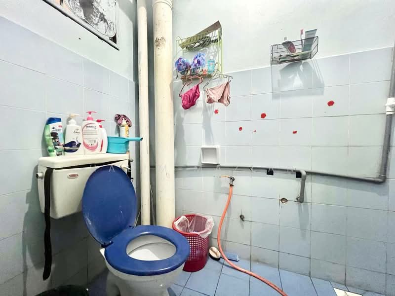 Apartment for Sale at Vista Lavender - Halim Mazlan - Bathroom - PropertyGuru.com.my