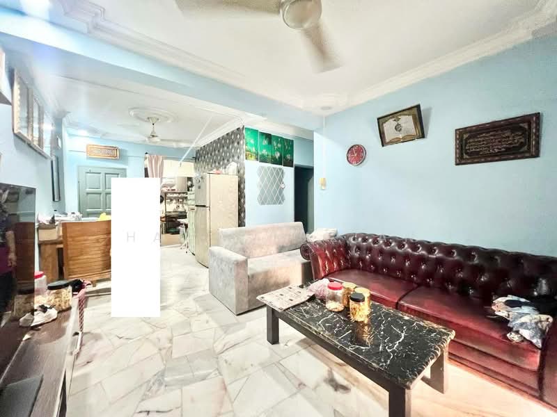 Apartment for Sale at Vista Lavender - Halim Mazlan - Living Room - PropertyGuru.com.my