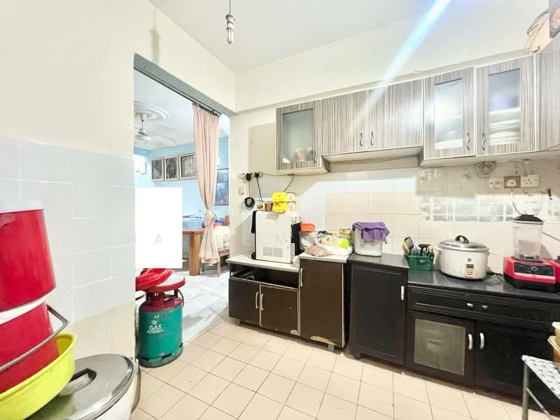 Apartment for Sale at Vista Lavender - Halim Mazlan - Kitchen - PropertyGuru.com.my