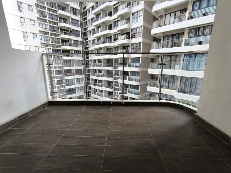 Condominium for Rent at Bay Point @ Country Garden Danga Bay - Wyatt Chan Shoou Tyn - Balcony - PropertyGuru.com.my