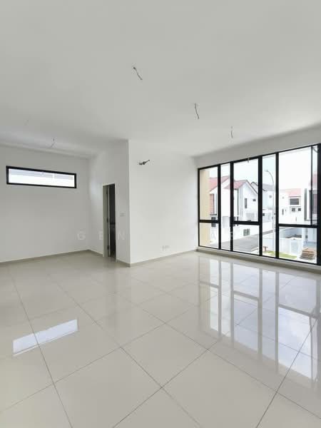 Rumah Teres untuk Dijual di Taman Desa Tebrau (Tebrau) - Genki Yap - Living Room - PropertyGuru.com.my