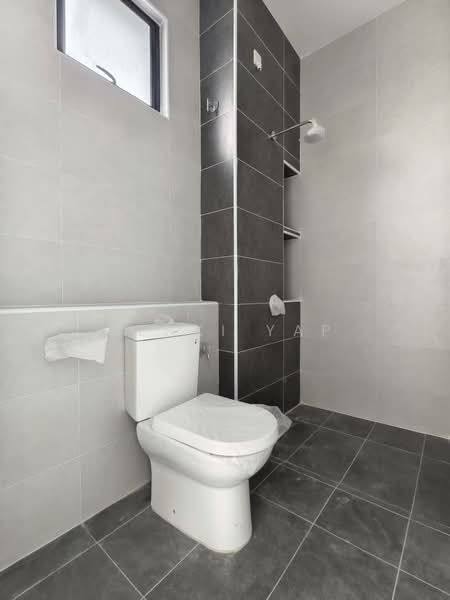 Rumah Teres untuk Dijual di Taman Desa Tebrau (Tebrau) - Genki Yap - Bathroom - PropertyGuru.com.my