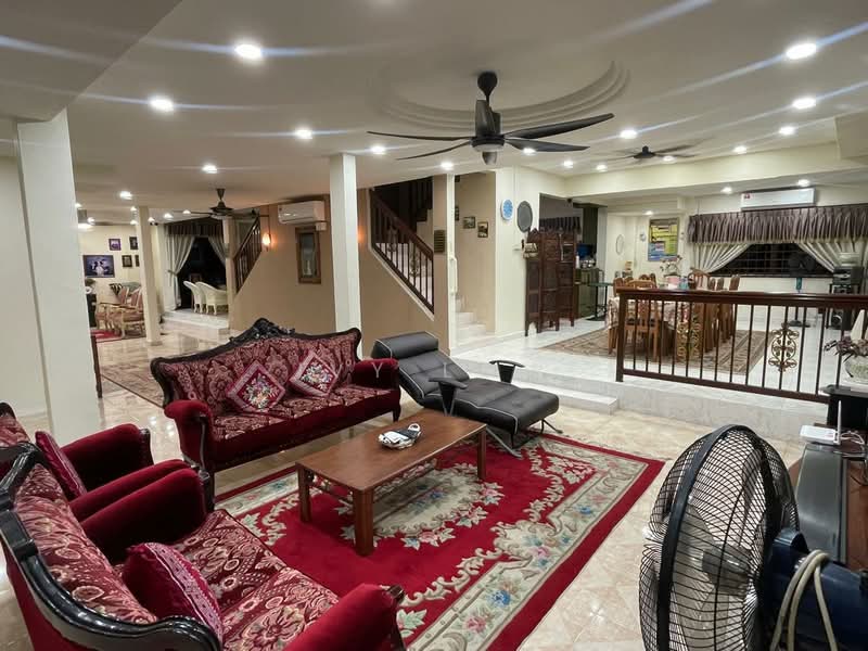 Rumah Berkembar untuk Dijual di Taman Bukit Tiram (Ulu Tiram) - Ivy Low - Living Room - PropertyGuru.com.my