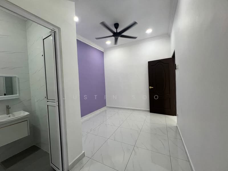 1-storey Terraced House for Sale in Pulai (Johor) - Justin Soo - Bathroom - PropertyGuru.com.my
