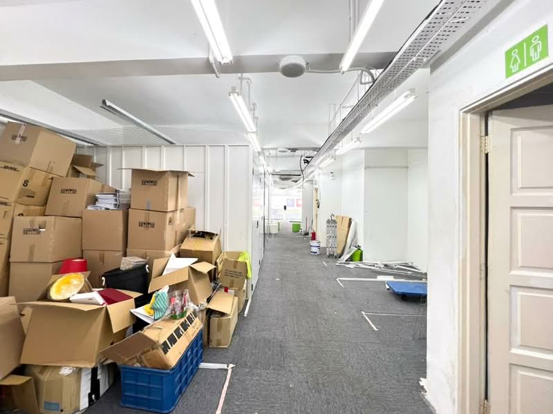 Shop / Office for Rent in Sri Hartamas (Kuala Lumpur) - Keanu Tan - Corridor - PropertyGuru.com.my