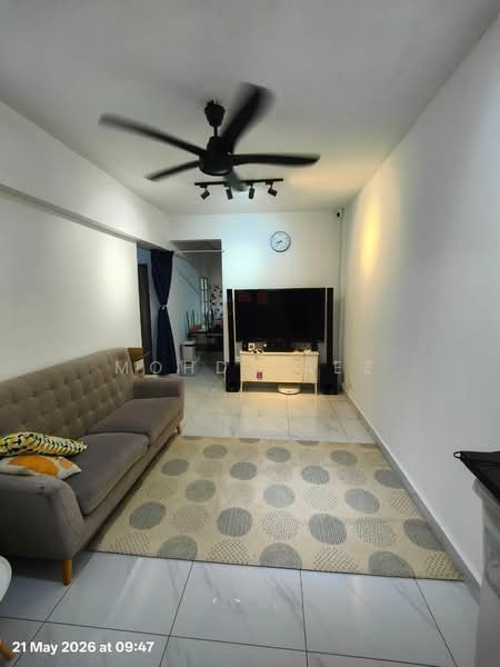 Rumah Flat untuk Dijual di Pangsapuri Jentayu @ Kangkar Pulai - Mohd Faez - Living Room - PropertyGuru.com.my