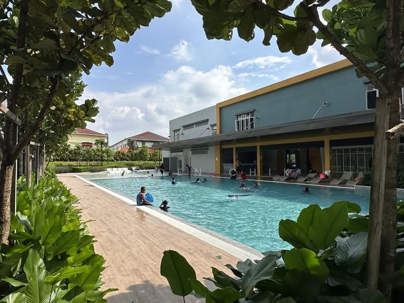 Servis Apartment untuk Disewa di Prestige Residence - Jayden Chik - Pool - PropertyGuru.com.my