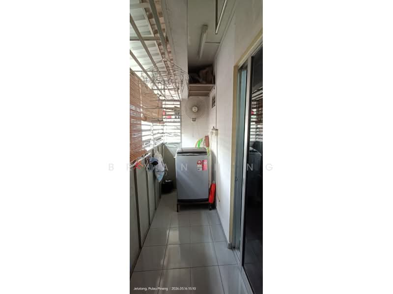 Pangsapuri untuk Dijual di Taman Seri Hijau - Bryan H'ng - Balcony - PropertyGuru.com.my