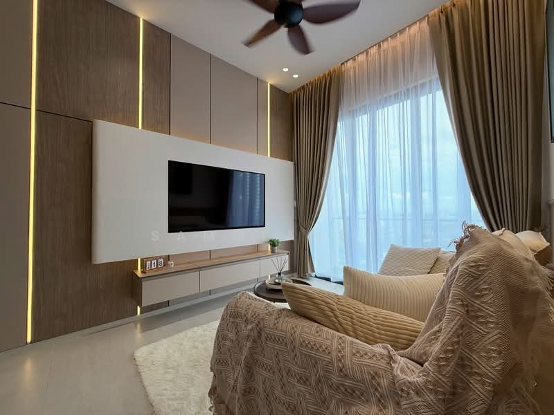 Servis Apartment untuk Dijual di Branniganz @ Bukit Bintang - Sammeane . - Living Room - PropertyGuru.com.my