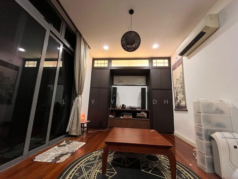 Rumah Berkembar untuk Dijual di Kota Kemuning (Shah Alam) - Lily Yap DH - Living Room - PropertyGuru.com.my