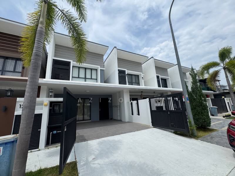 2-storey Terraced House for Sale in Bandar Rimbayu (Telok Panglima Garang) - Azizol . - PropertyGuru.com.my
