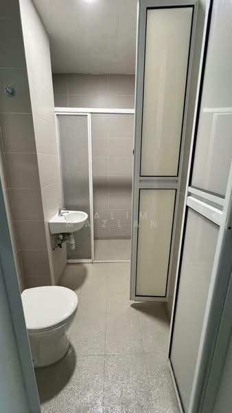 2-storey Terraced House for Rent in Ceria Residence (Cyberjaya) - Halim Mazlan - Bathroom - PropertyGuru.com.my