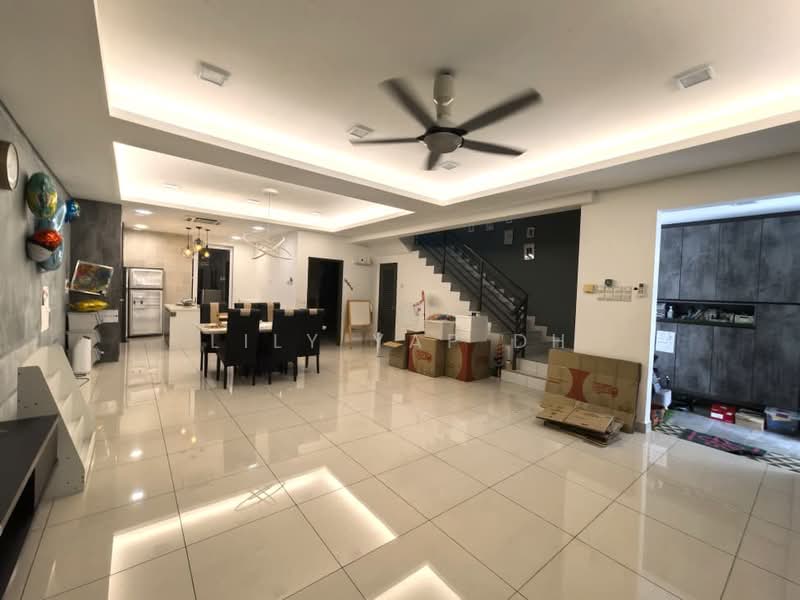 Rumah Teres untuk Dijual di Bandar Parklands (Klang) - Lily Yap DH - Living Room - PropertyGuru.com.my