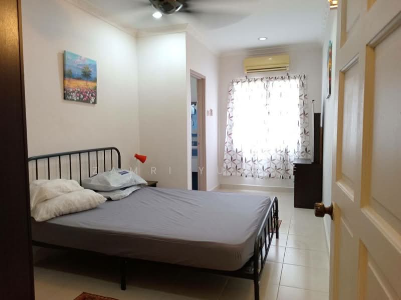 Rumah Teres 2.5 Tingkat untuk Dijual di Seksyen 7 (Shah Alam) - Zamri Yusoff - Bedroom - PropertyGuru.com.my