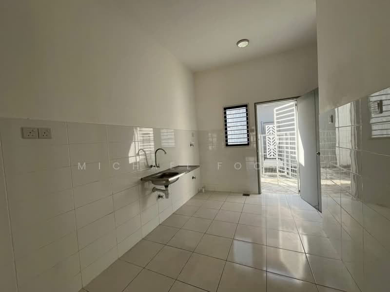 2-storey Terraced House for Rent in Setia Alam (Selangor) - Michael Foong - Kitchen - PropertyGuru.com.my