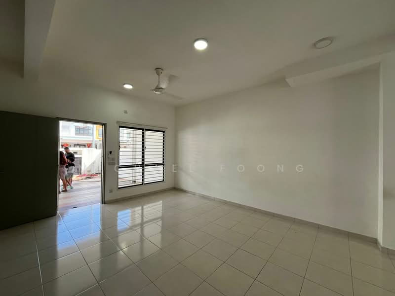 2-storey Terraced House for Rent in Setia Alam (Selangor) - Michael Foong - Living Room - PropertyGuru.com.my