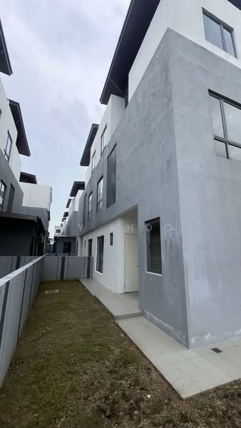Rumah Berkembar untuk Dijual di Klang (Selangor) - CY Khoo - Exterior - PropertyGuru.com.my