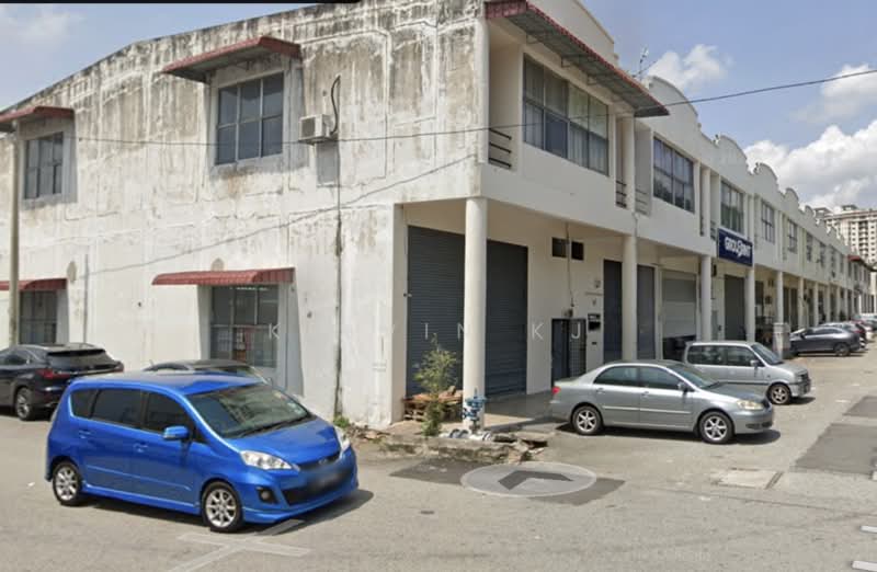 Factory for Rent in Taman Perindustrian Bukit Serdang (Seri Kembangan) - Kelvin KJ - Exterior - PropertyGuru.com.my