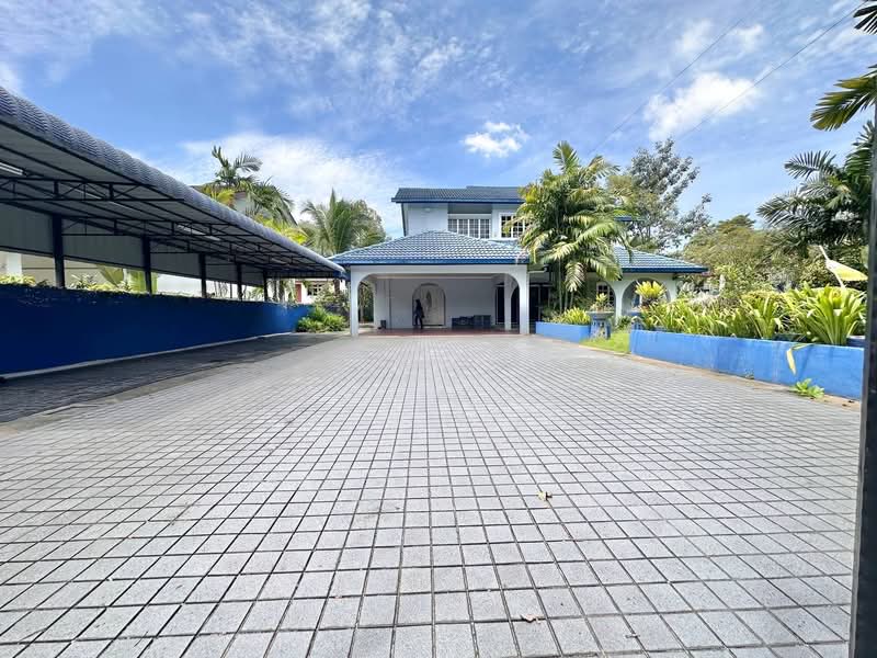 Bungalow for Sale in Seksyen 6 (Shah Alam) - Azizol . - PropertyGuru.com.my