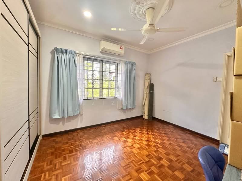 Bungalow for Sale in Seksyen 6 (Shah Alam) - Azizol . - PropertyGuru.com.my
