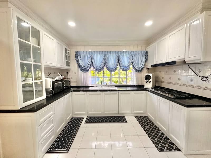 Bungalow for Sale in Seksyen 6 (Shah Alam) - Azizol . - PropertyGuru.com.my