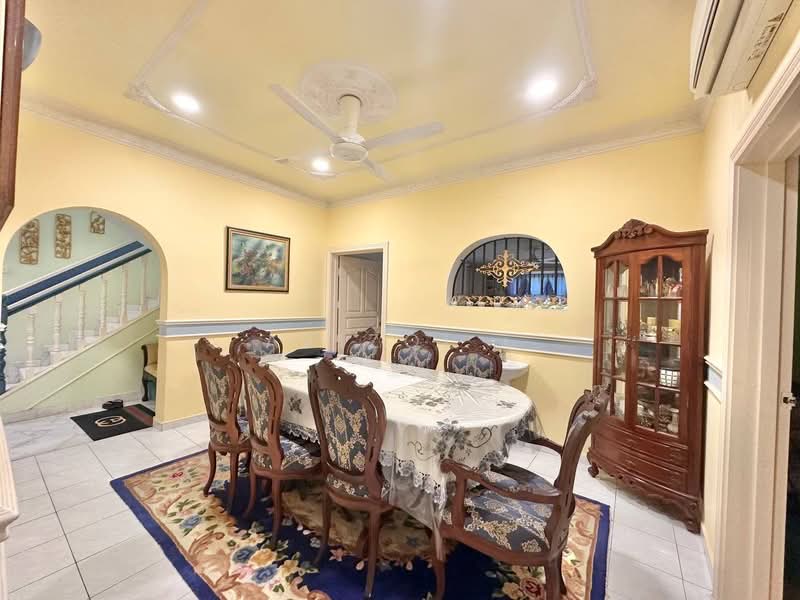 Bungalow for Sale in Seksyen 6 (Shah Alam) - Azizol . - PropertyGuru.com.my