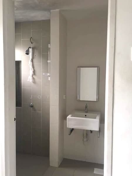 Rumah Bandar untuk Dijual di Puchong (Selangor) - Joyce Low - Bathroom - PropertyGuru.com.my