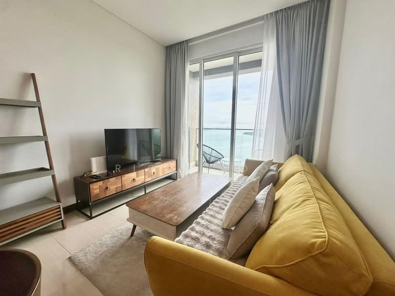 Service Residence for Rent at Puteri Cove Residences - Ricky Woo - Living Room - PropertyGuru.com.my