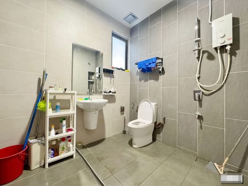 2-storey Terraced House for Sale in Bukit Raja (Selangor) - Louis Chan - Bathroom - PropertyGuru.com.my