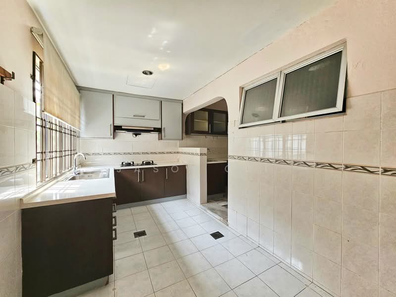 Rumah Teres 2 Tingkat untuk Dijual di Putra Permai (Subang Jaya) - Jason Ooi - Kitchen - PropertyGuru.com.my