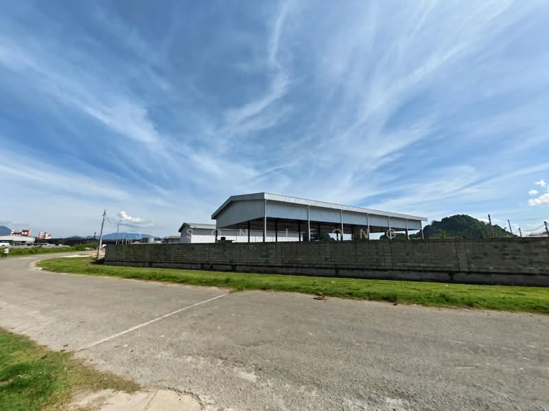 Kilang untuk Disewa di Tungzen Industrial Park (Sungai Raya) - Jason Leong - Exterior - PropertyGuru.com.my