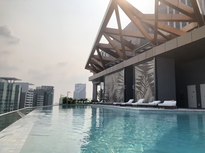 Servis Apartment untuk Disewa di Skylon Residences - Felis See - Pool - PropertyGuru.com.my