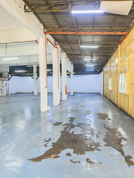 Factory for Rent in Seksyen 33 (Shah Alam) - Joyce Low - Interior - PropertyGuru.com.my