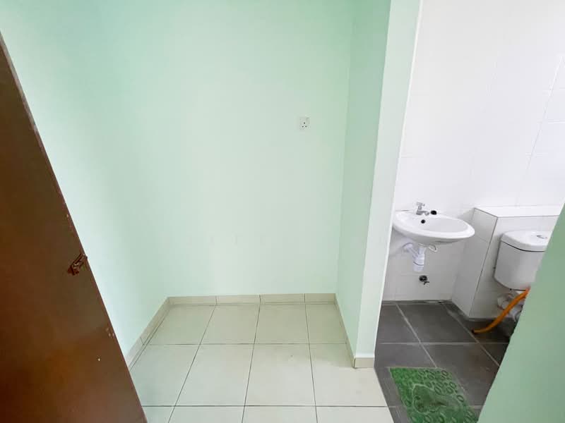 3-storey Terraced House for Rent in Kajang (Selangor) - Eiffel Lai - Bathroom - PropertyGuru.com.my