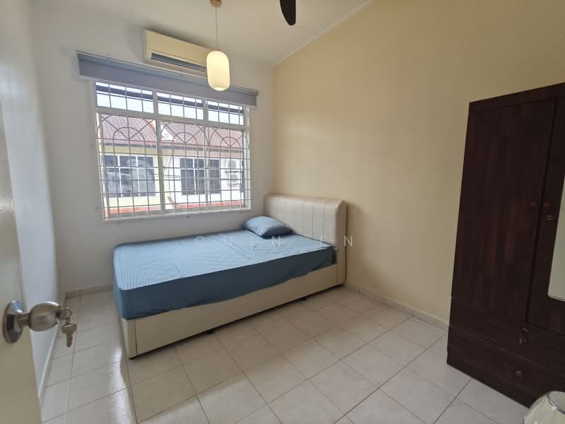 2-storey Terraced House for Sale in Taman Seri Jati (Batu Berendam) - CHIN FN - Bedroom - PropertyGuru.com.my