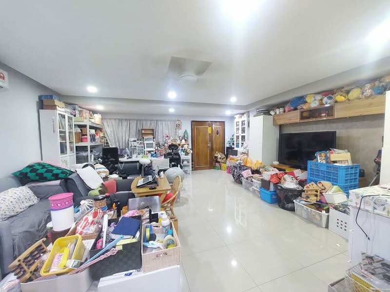 Rumah Teres 2 Tingkat untuk Dijual di Taman Mutiara Kemuning (Shah Alam) - Vince Lim - Living Room - PropertyGuru.com.my