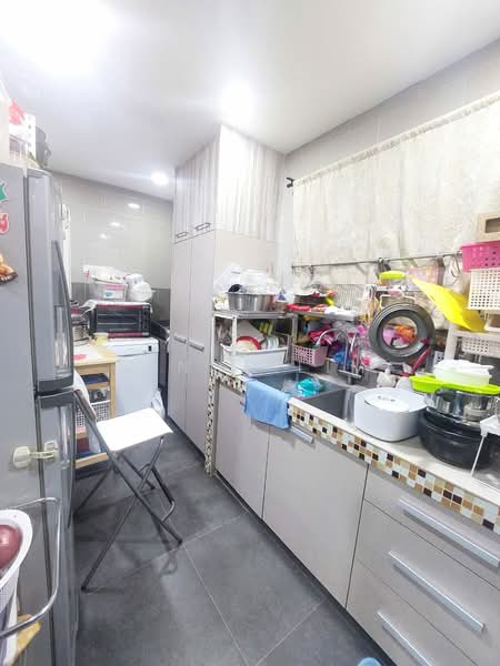 Rumah Teres 2 Tingkat untuk Dijual di Taman Mutiara Kemuning (Shah Alam) - Vince Lim - Kitchen - PropertyGuru.com.my