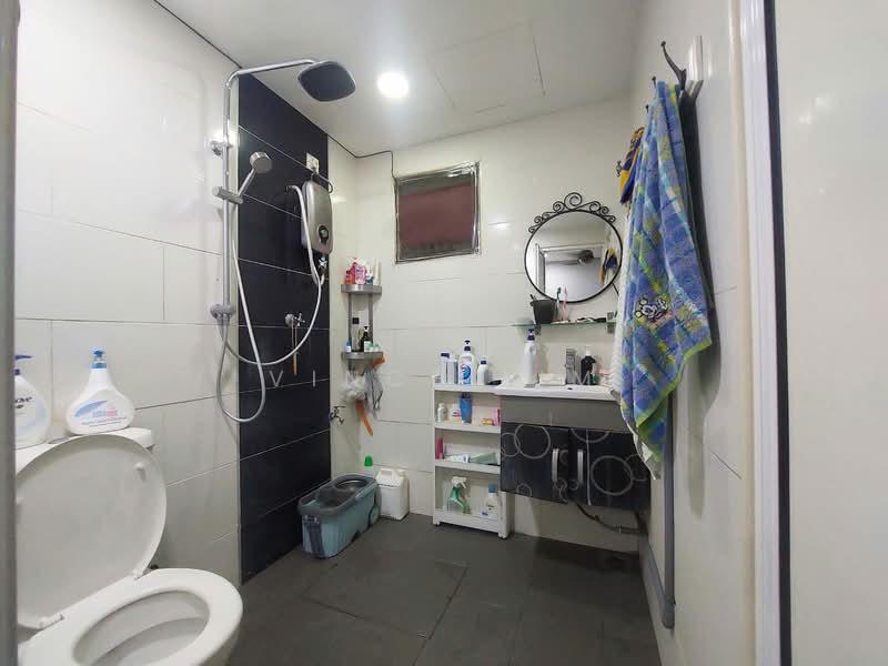 Rumah Teres 2 Tingkat untuk Dijual di Taman Mutiara Kemuning (Shah Alam) - Vince Lim - Bathroom - PropertyGuru.com.my