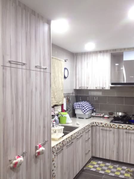 Rumah Teres 2 Tingkat untuk Dijual di Taman Mutiara Kemuning (Shah Alam) - Vince Lim - Kitchen - PropertyGuru.com.my