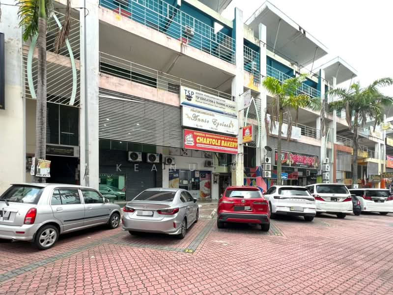 Shop for Rent in Pusat Bandar Rawang (Rawang) - Keanu Tan - Exterior - PropertyGuru.com.my